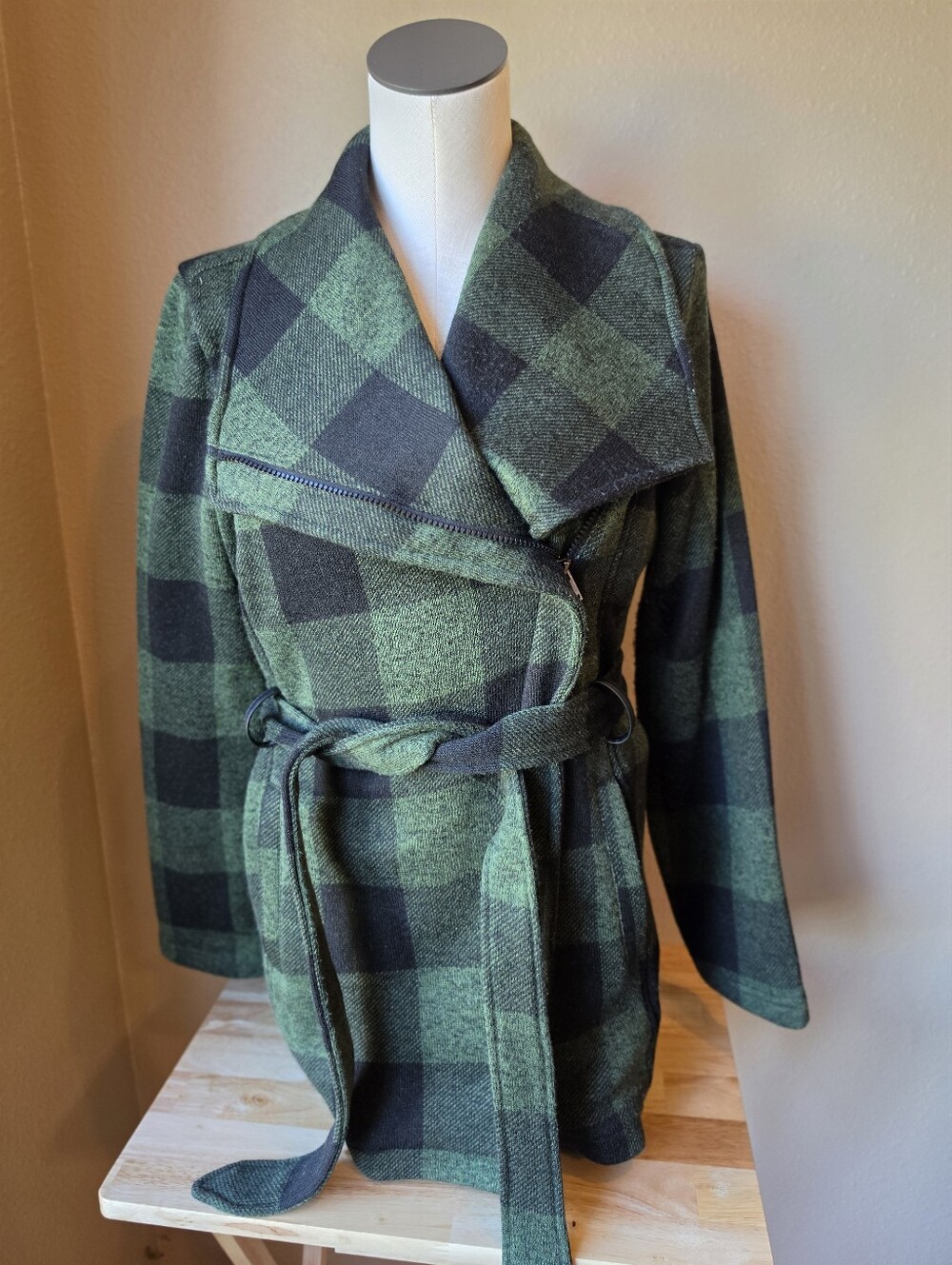 Mo-Ka Moto Jacket Full Zip Green and Black Plaid Belted Pea Coat Size L